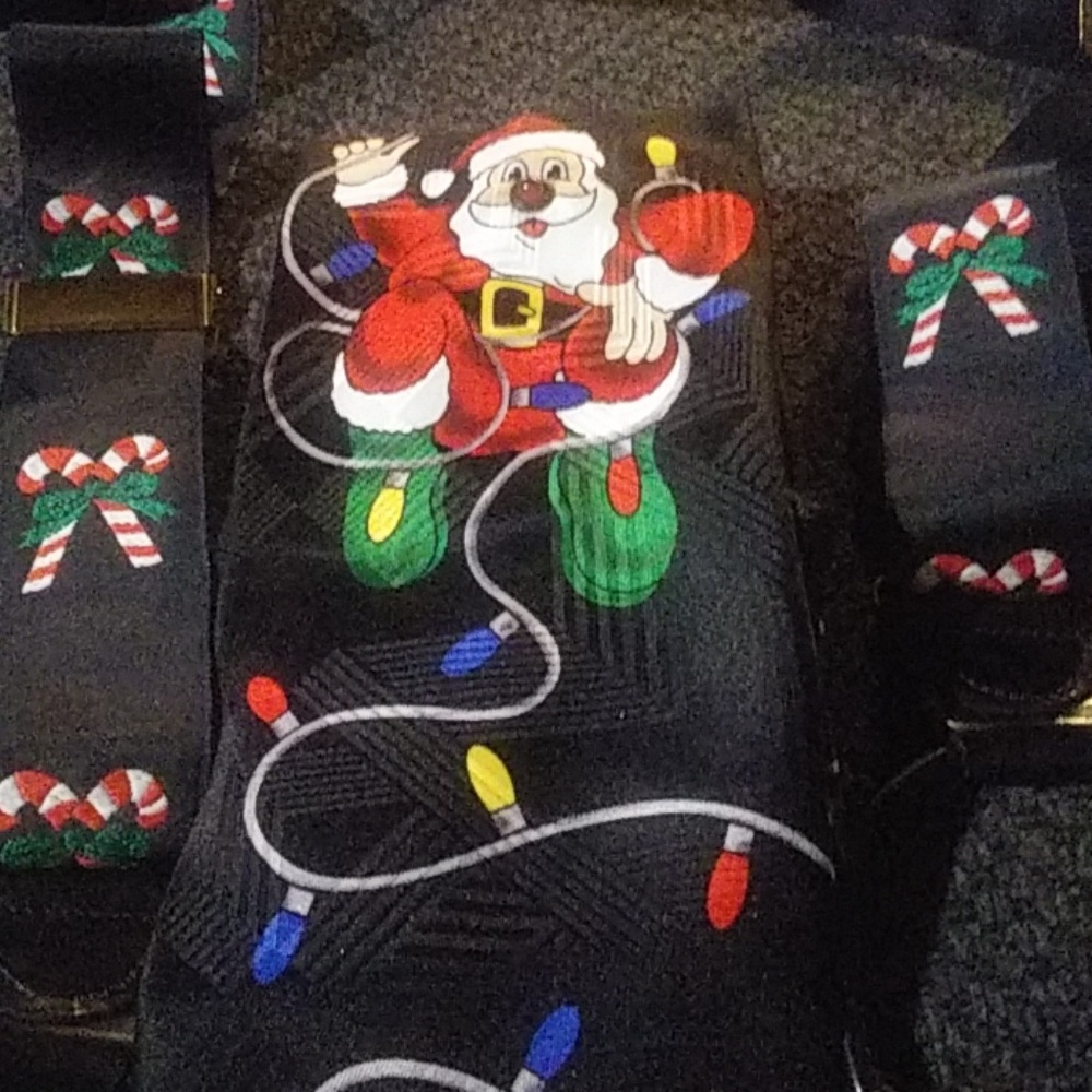Daland Designs Xmas necktie $38+ free  suspenders - Picture 2 of 5